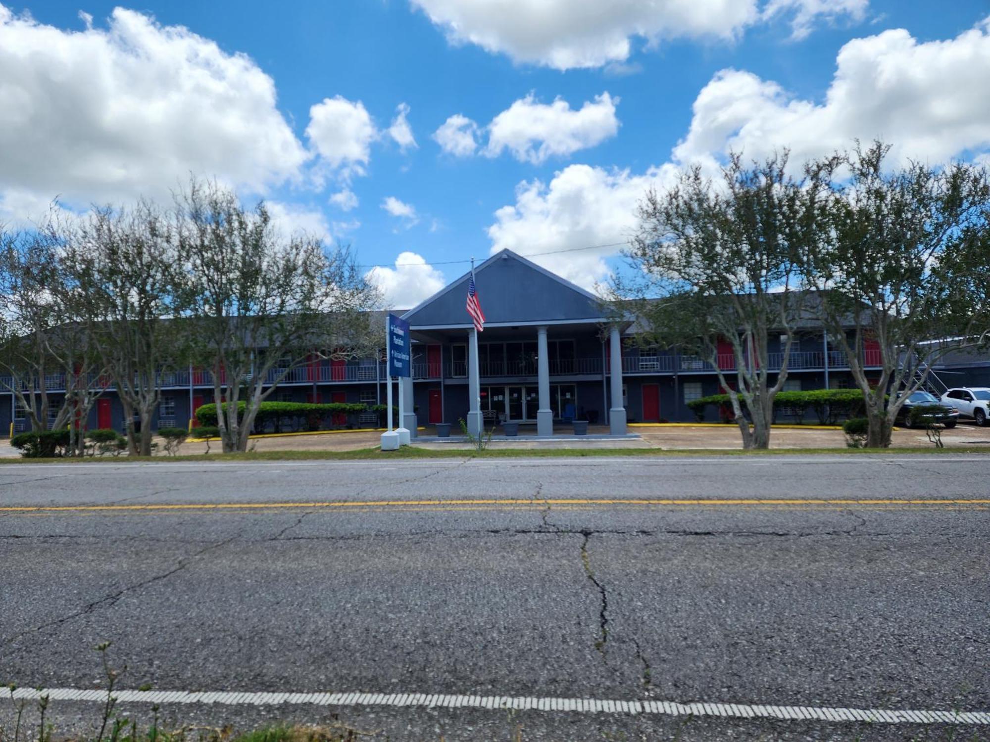 Red Carpet Inn - Houma Exterior foto